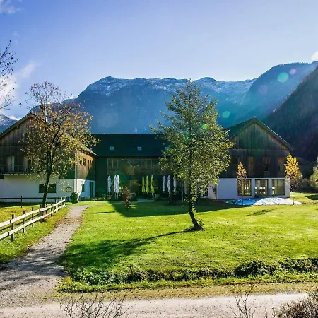 Cozy In With Swimming Pool Apartment Obertraun