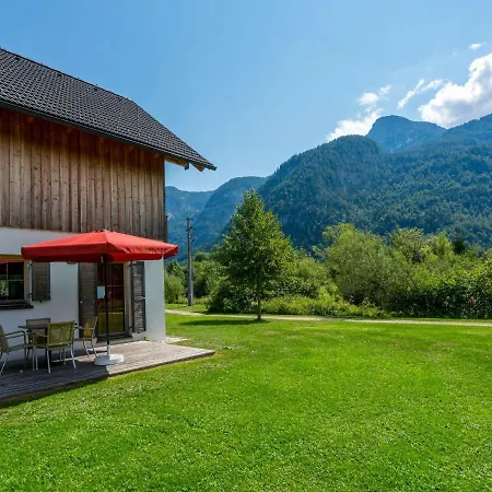 Cozy In With Swimming Pool Apartment Obertraun